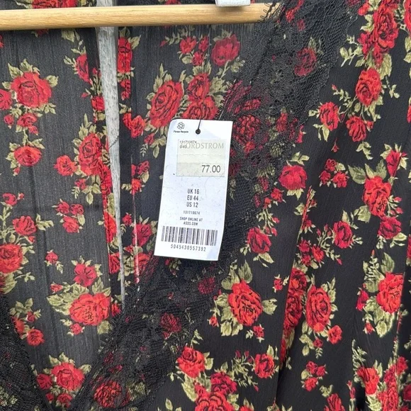 Floral Black and Red Dress - Picture 3 of 6